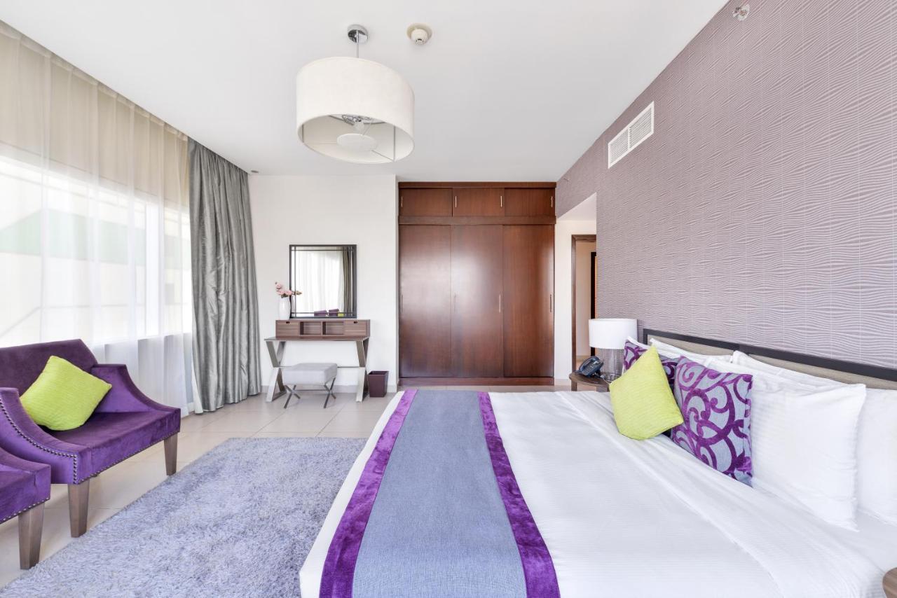 Deluxe Two-Bedroom Apartment